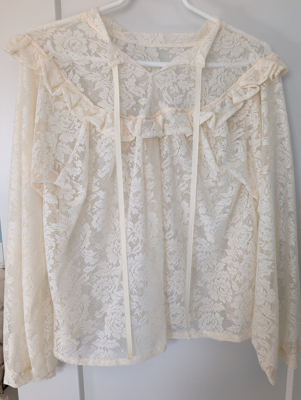 Lace Ruffle Top - Picture 4 of 7